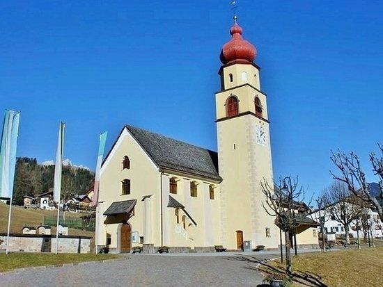 la chiesa dei Santi Pietro e Paolo