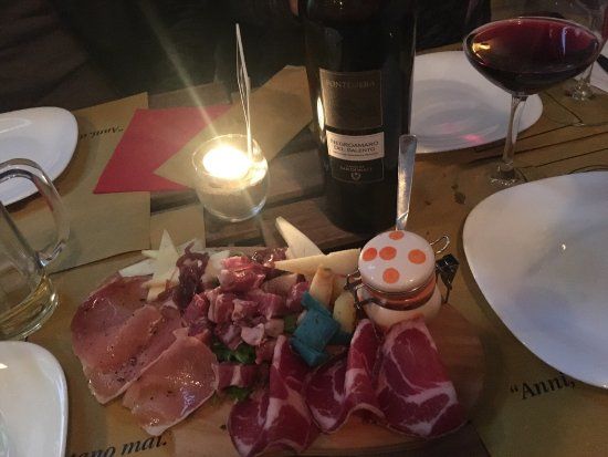 Madall Wine & Food