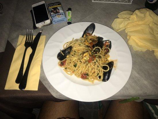 Lo Scoglio Pizzeria Ristorante