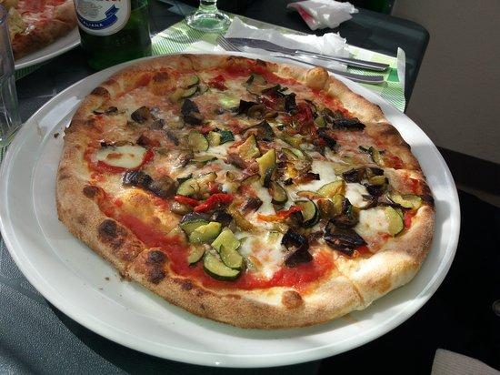 Nino's Pizza