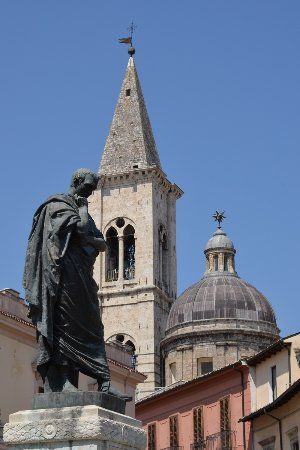 Statua di Ovidio