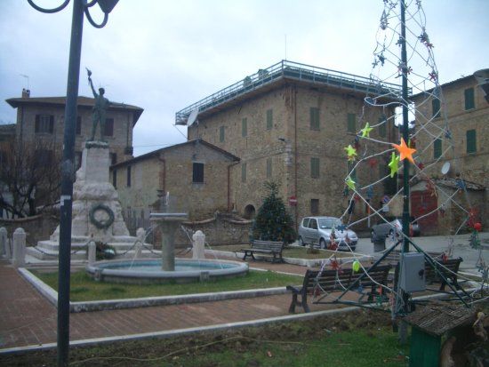 Borgo fortificato di Papiano