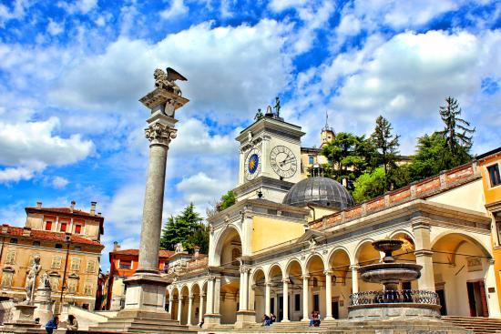 Piazza della Libertà