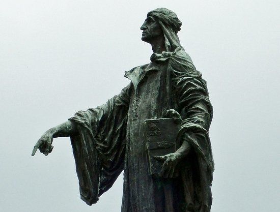 il Monumento a Cecco d'Ascoli