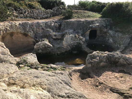 Necropoli Su Crocifissu Mannu