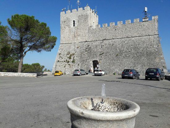 Castello Monforte