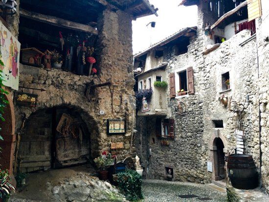 Borgo Medievale di Canale